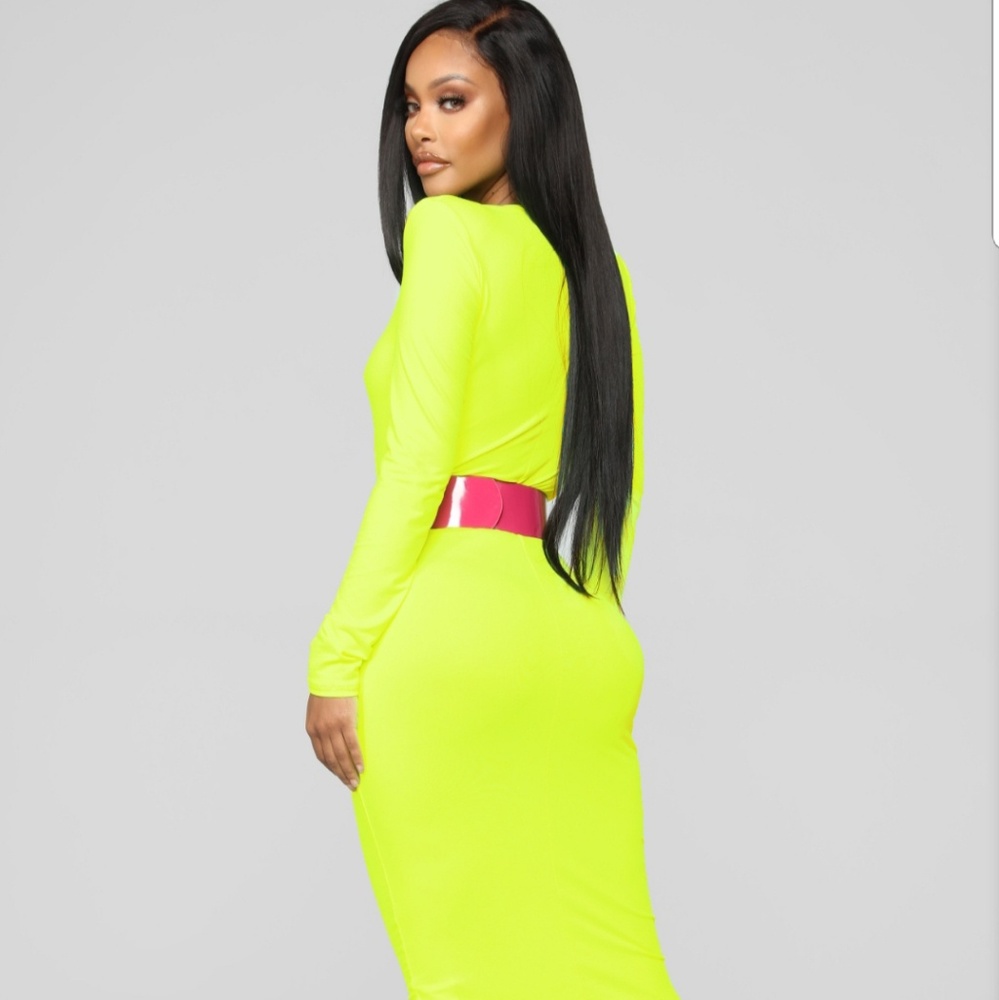 Dress - Picture 2 of 4